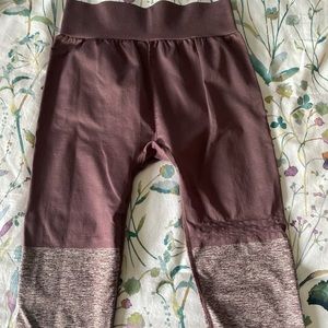 Gymshark two toned leggings size medium just tried on